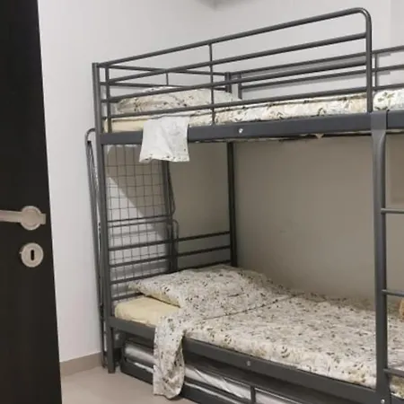 2br-7 Guests-free Parking-pool-aircon * 파라림니